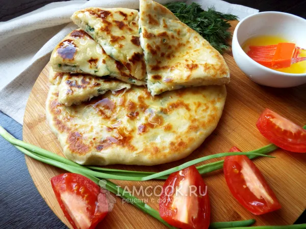 Фото блюда: Хачапури с сыром и зеленью