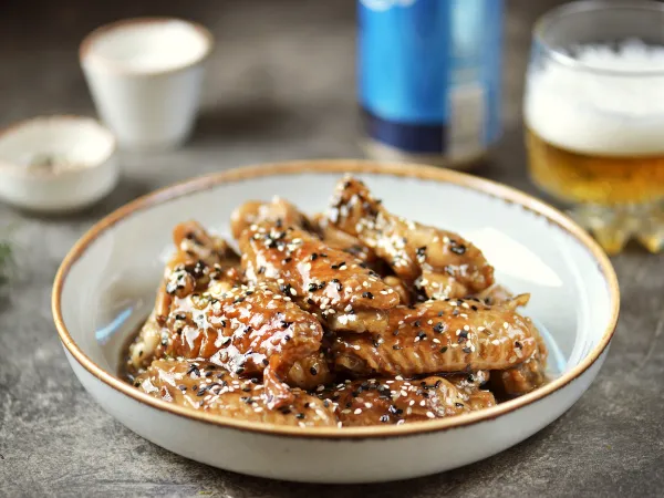 Фото блюда: Куриные крылышки к пиву по-корейски