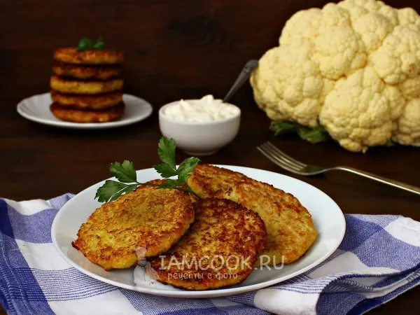 Фото блюда: Жареные оладьи из свежей цветной капусты