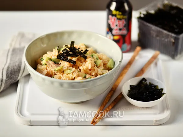 Фото блюда: Рис с консервированным тунцом и нори