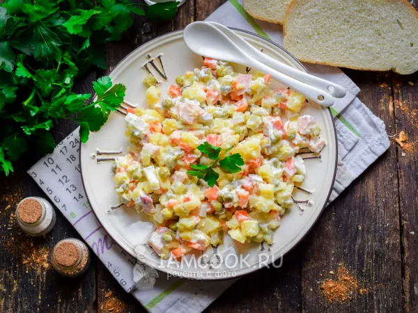 Фото блюда: Салат «Столичный» с копченой курицей