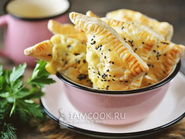 Фото блюда: Слойки с грибами и сыром