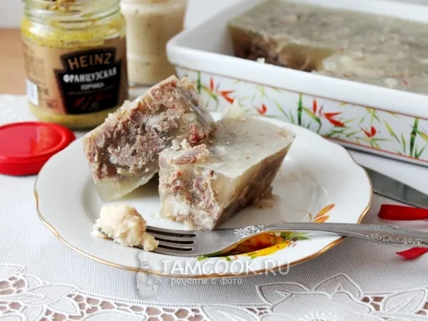 Фото блюда: Холодец из куриных желудков и свиных ножек