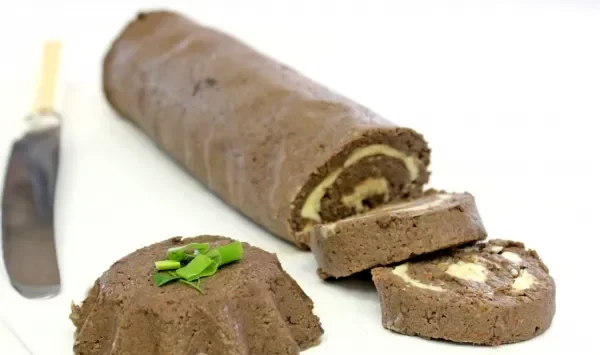 Фото блюда: Паштет из свиной печени с маслом и сливками