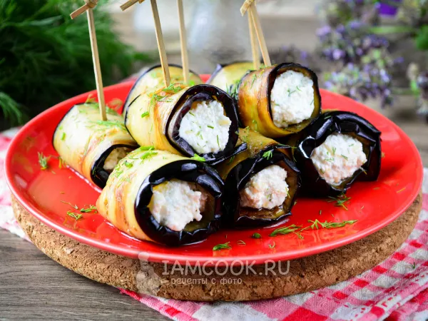 Фото блюда: Рулетики из баклажанов с творогом и сыром