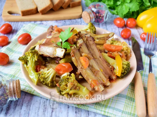 Фото блюда: Тушеные бараньи ребрышки с овощами