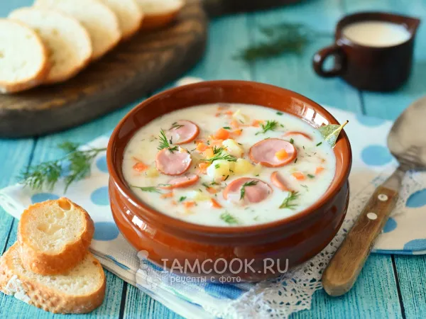 Фото блюда: Суп с сосисками и сливочным сыром