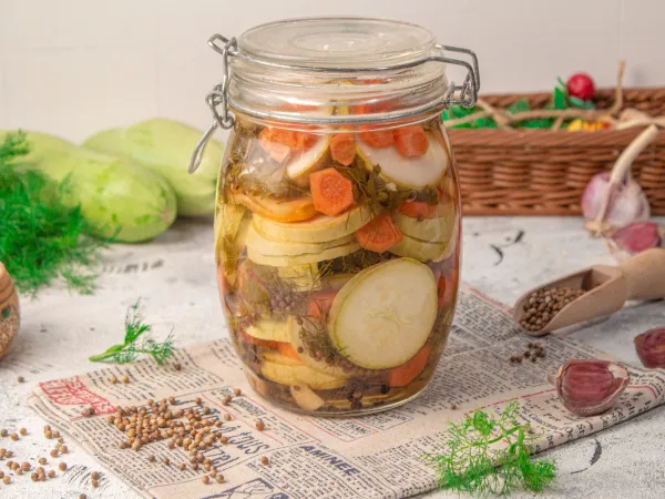 Фото блюда: Суточные маринованные кабачки