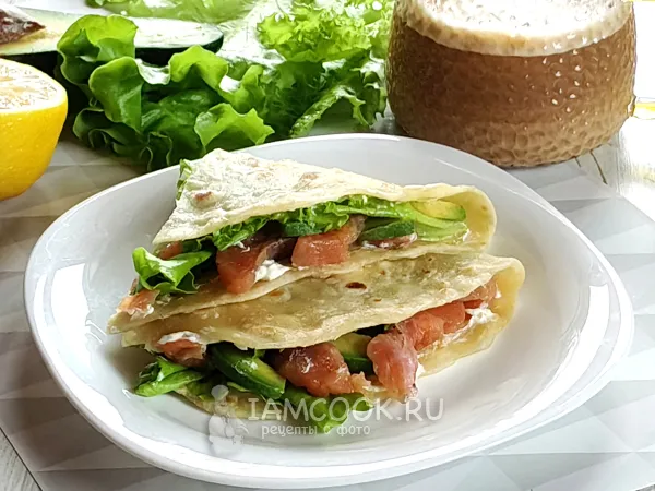 Фото блюда: Лепешка роти с рыбой