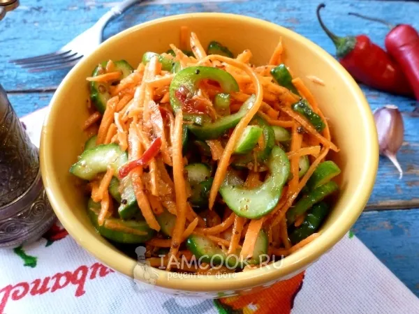 Фото блюда: Огурцы с морковью по-корейски