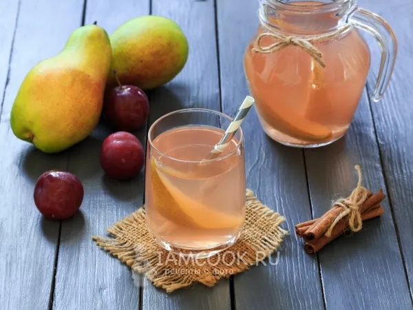 Фото блюда: Компот из груш и слив (без закатки)