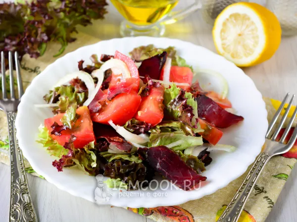 Фото блюда: Салат с бастурмой и помидорами