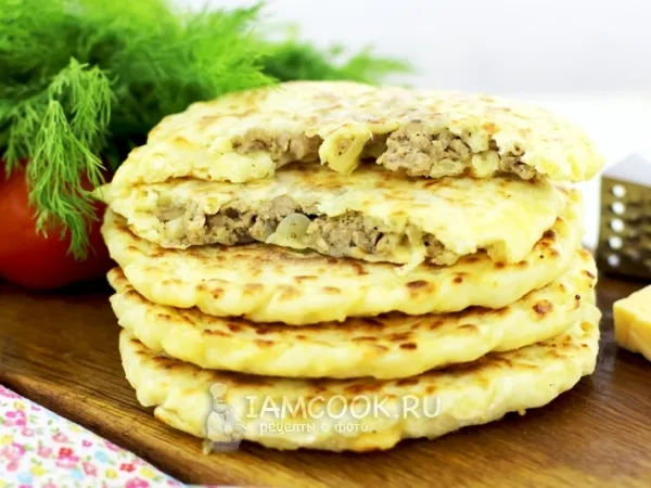 Фото блюда: Лепешки с фаршем и сыром сковороде (на кефире)