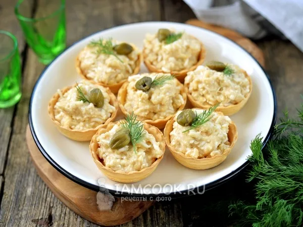 Фото блюда: Тарталетки с икрой мойвы и плавленым сыром