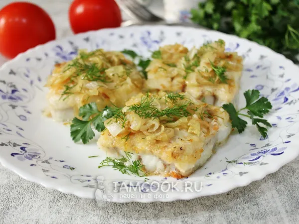 Фото блюда: Филе минтая в брикетах на сковороде