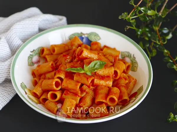 Фото блюда: Макароны с помидорами на сковороде (One Pot)