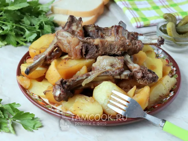 Фото блюда: Свиные ребра с картошкой в рукаве