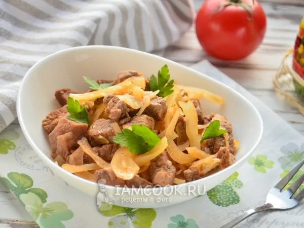 Фото блюда: Тушеная капуста с говядиной в мультиварке