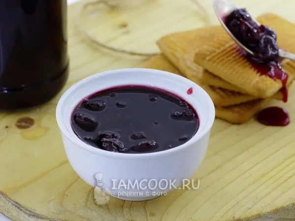 Фото блюда: Жидкое вишнёвое варенье без косточек на зиму