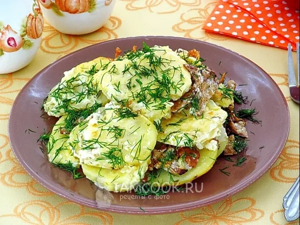 Фото блюда: Картофель, запечённый с лисичками в мультиварке