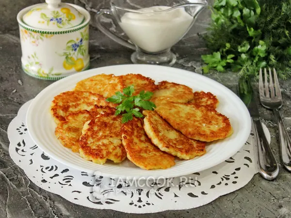 Фото блюда: Драники с квашеной капустой