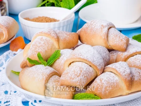 Фото блюда: Рогалики с сухофруктами и орехами