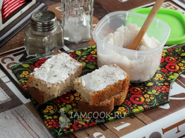 Фото блюда: Намазка из сала на хлеб