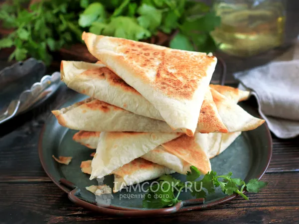 Фото блюда: Ленивая самса из лаваша с фаршем на сковороде