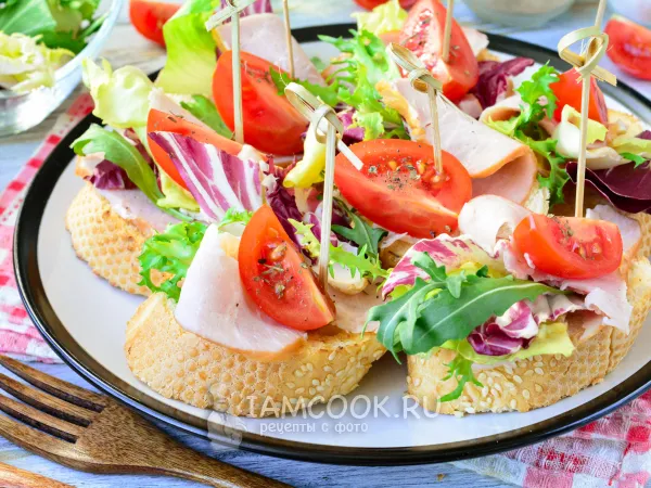 Фото блюда: Брускетта с ветчиной