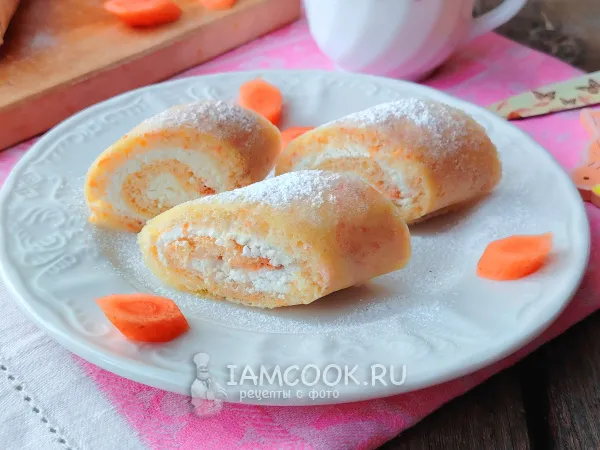 Фото блюда: Сладкий морковный рулет с творожным кремом
