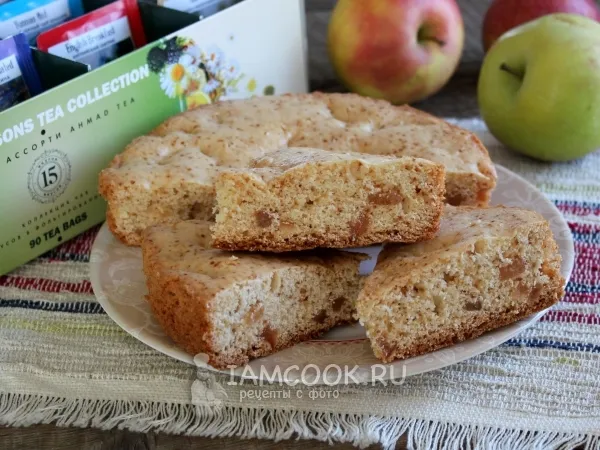 Фото блюда: Пирог с яблочным вареньем в мультиварке