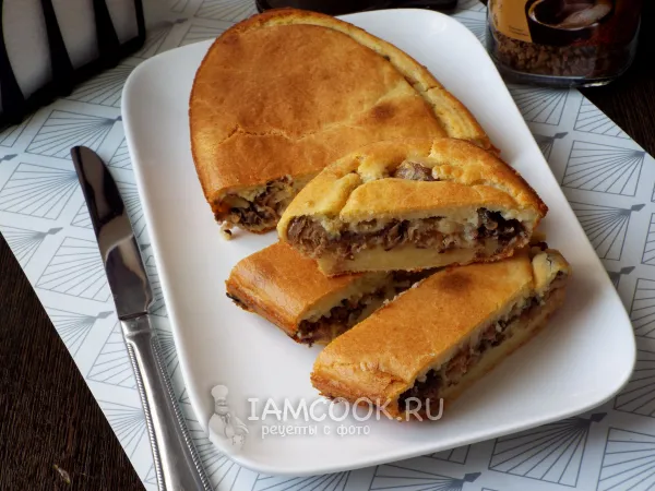 Фото блюда: Заливной пирог с консервированным тунцом на кефире