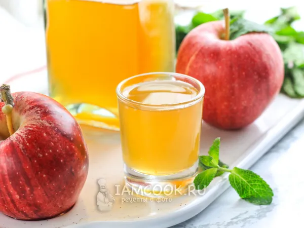 Фото блюда: Настойка на яблоках на водке