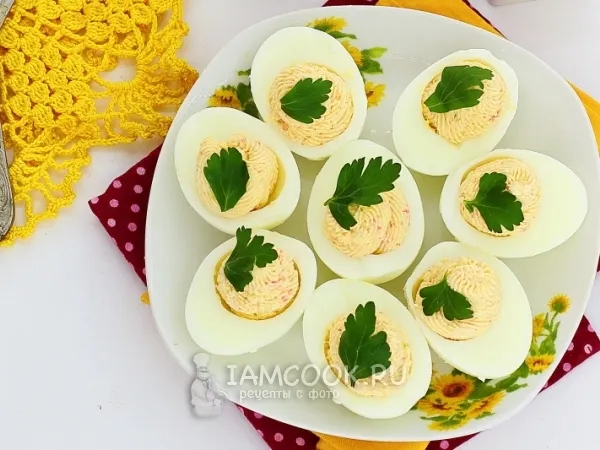 Фото блюда: Яйца, фаршированные крабовыми палочками