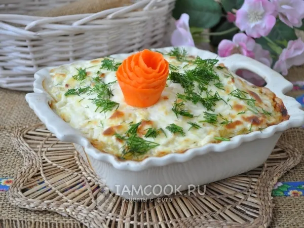 Фото блюда: Картофельная запеканка с кабачком и сосисками