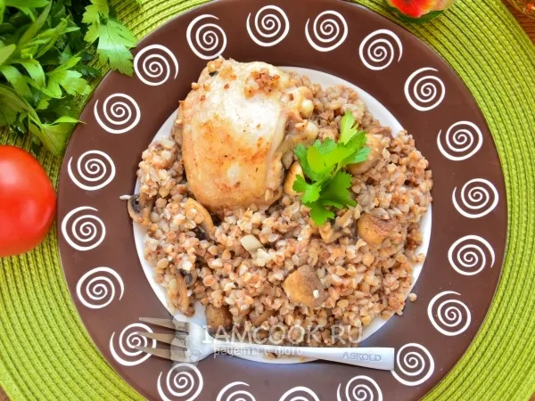 Фото блюда: Гречка с курицей и грибами