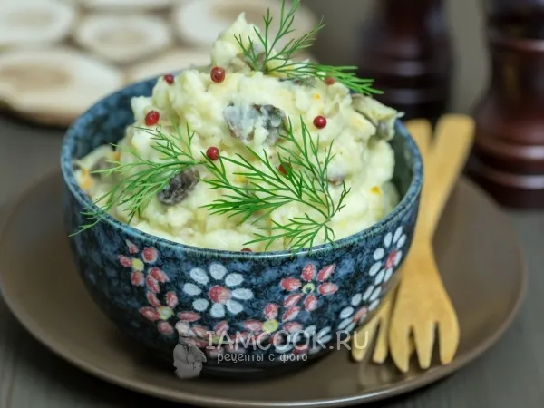 Фото блюда: Картофельное пюре с курицей и грибами
