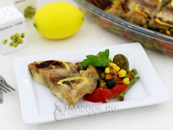 Фото блюда: Рыба с овощами в духовке