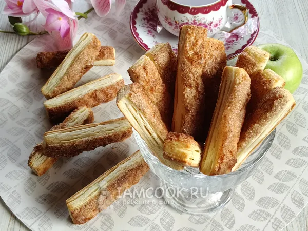Фото блюда: Палочки из слоеного теста с корицей и сахаром