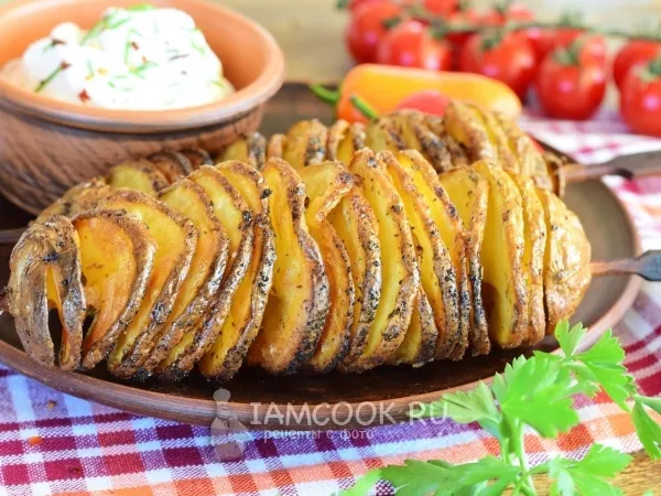 Фото блюда: Картофель спиралью на шпажках в духовке