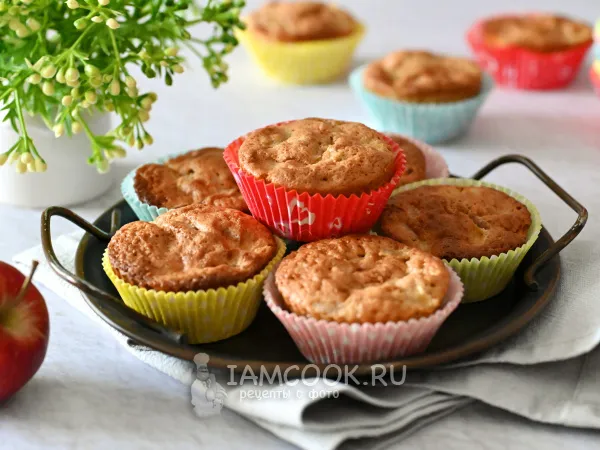 Фото блюда: Шарлотка с яблоками в формочках для кексов