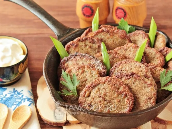 Фото блюда: Печеночные оладьи с манкой