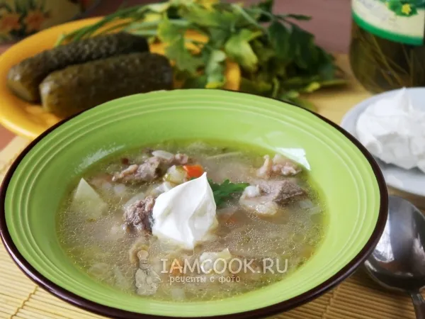 Фото блюда: Рассольник с перловкой и солеными огурцами с говядиной