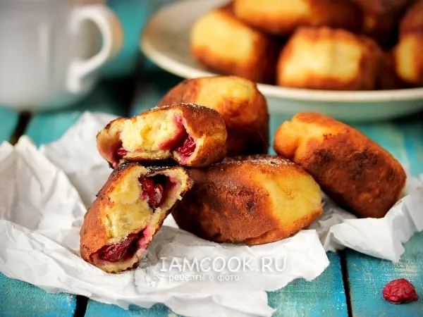 Фото блюда: Пирожки с вишней