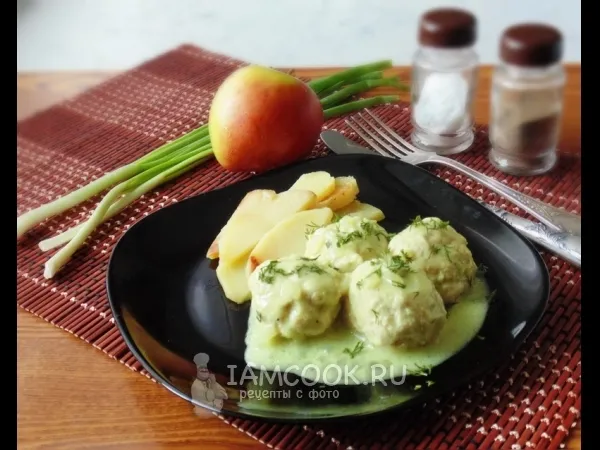 Фото блюда: Тефтели с яблоками в сметанном соусе