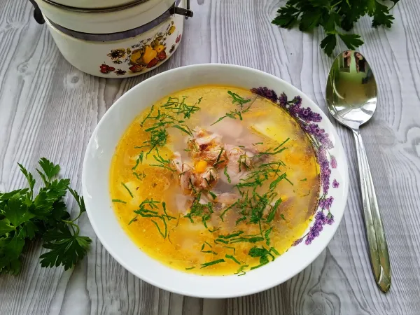 Фото блюда: Суп с копченой курицей и рисом