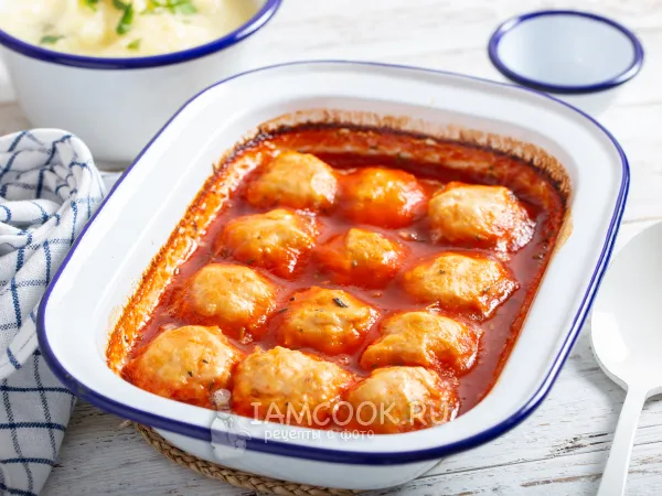 Фото блюда: Диетические тефтели из куриного фарша с подливкой в духовке