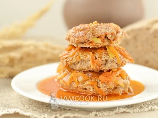 Фото блюда: Биточки мясные с подливкой