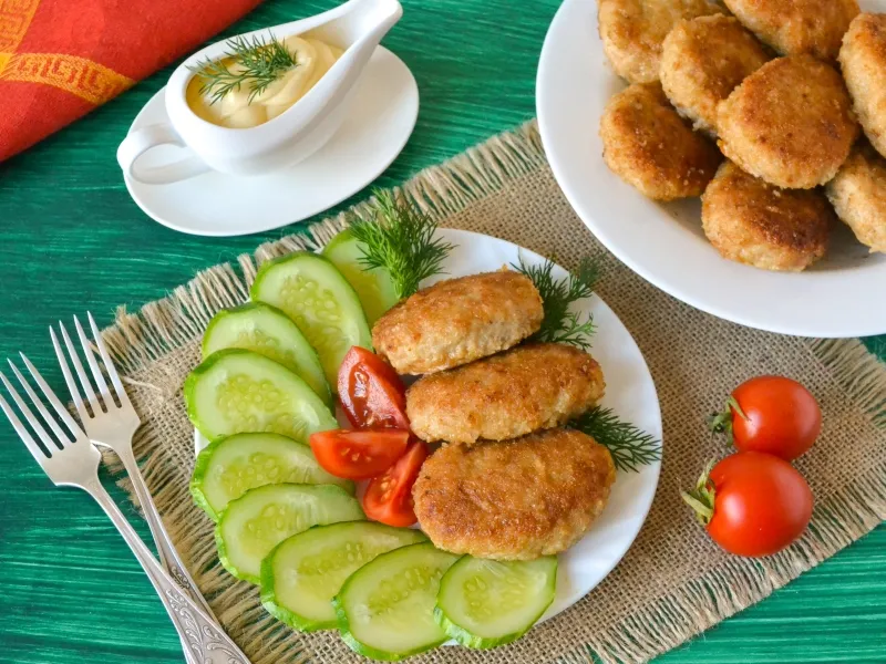 Фото блюда: Сочные котлеты из свинины