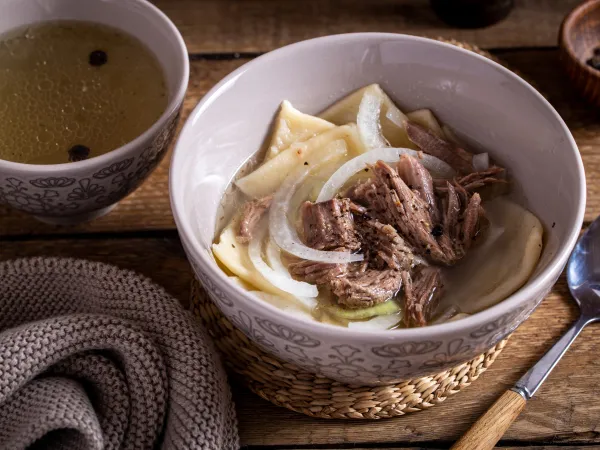 Фото блюда: Мясо по-казахски с бульоном